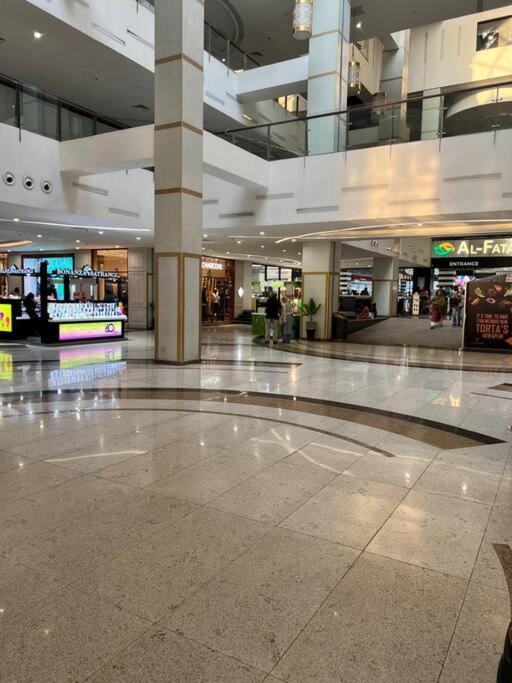 Sunset Luxury Gold Crest Mall Residency Lahore Extérieur photo