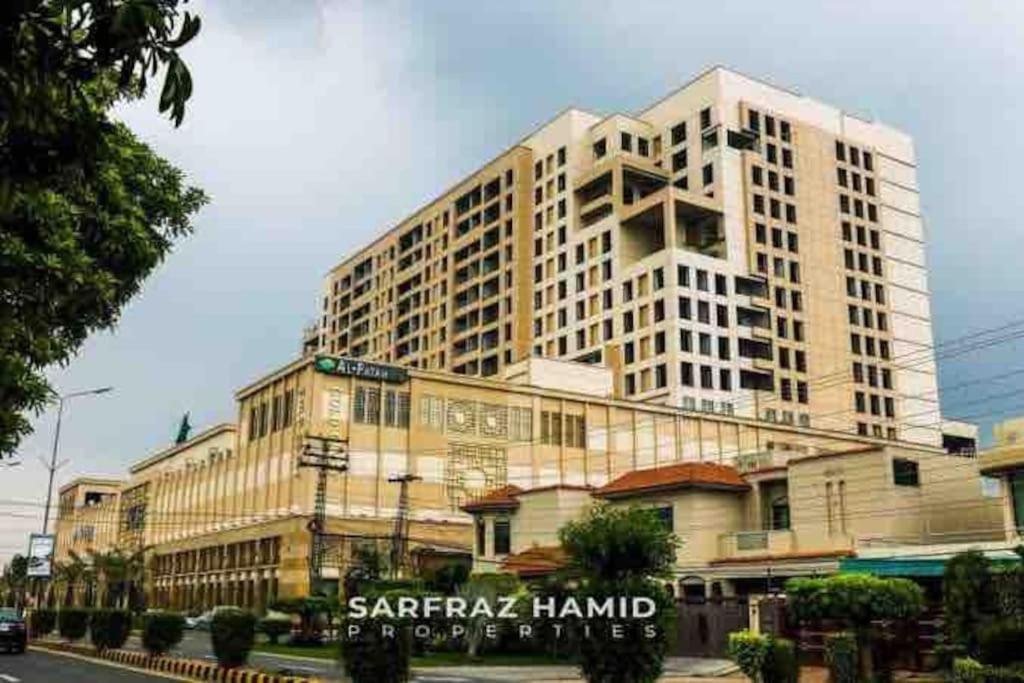 Sunset Luxury Gold Crest Mall Residency Lahore Extérieur photo