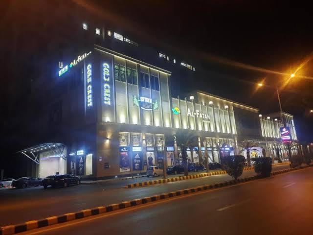 Sunset Luxury Gold Crest Mall Residency Lahore Extérieur photo